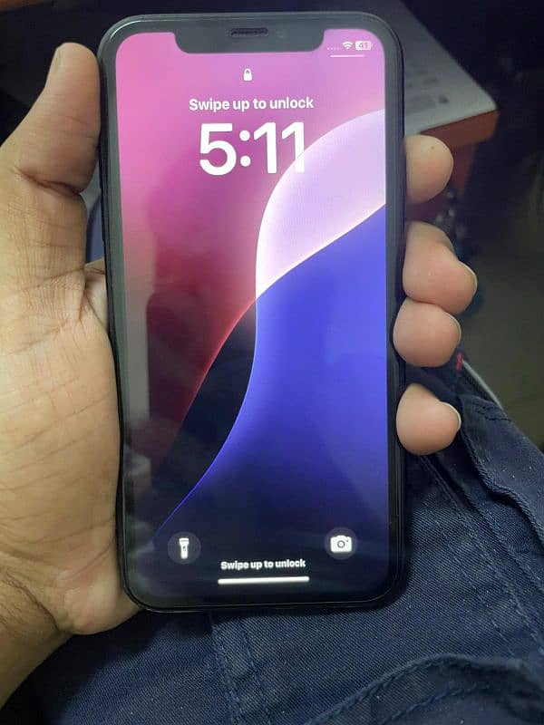 i phone XR 128 gb 12