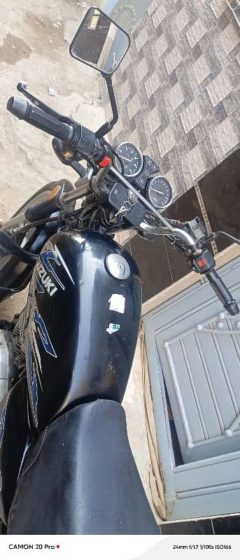 Suzuki GS-150 Model 2020 4