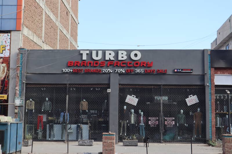 Shop For Available For Rent For Boutique , Brand, Cloth let, Office at kohinoor City Jarranwala Road Faisalabad 1