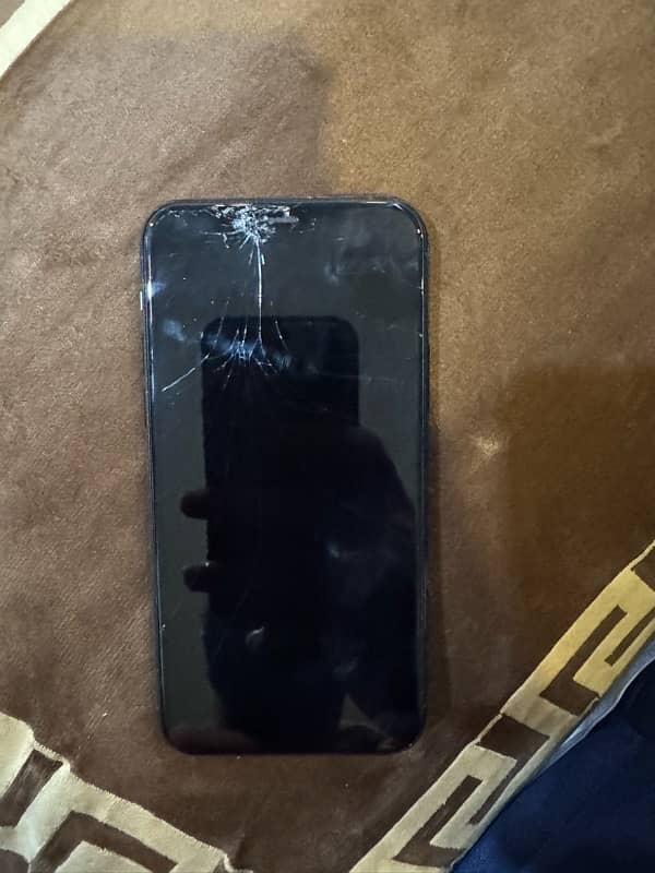 Iphone 11 pro both sim Pta Approved front screen cracked 0