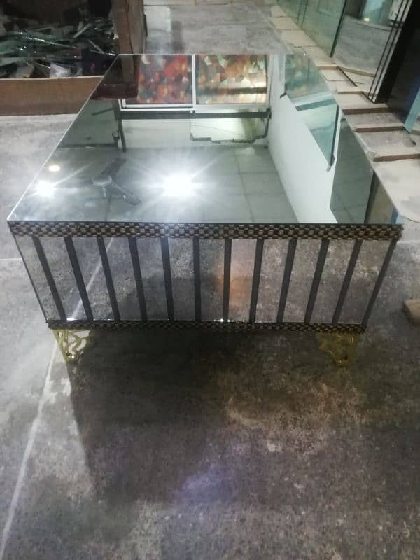 Antique Mirror Table 0