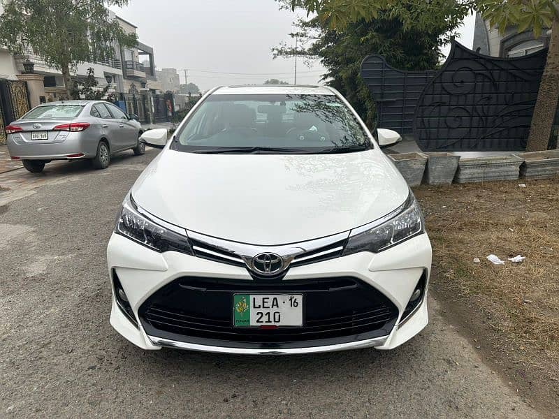 Toyota Altis Grande 2015 0