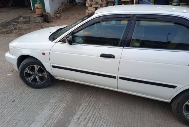 Suzuki Baleno 2000 3