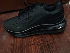 NIKE AIR SHOES ( BRAND NEW) LATEST EDITION