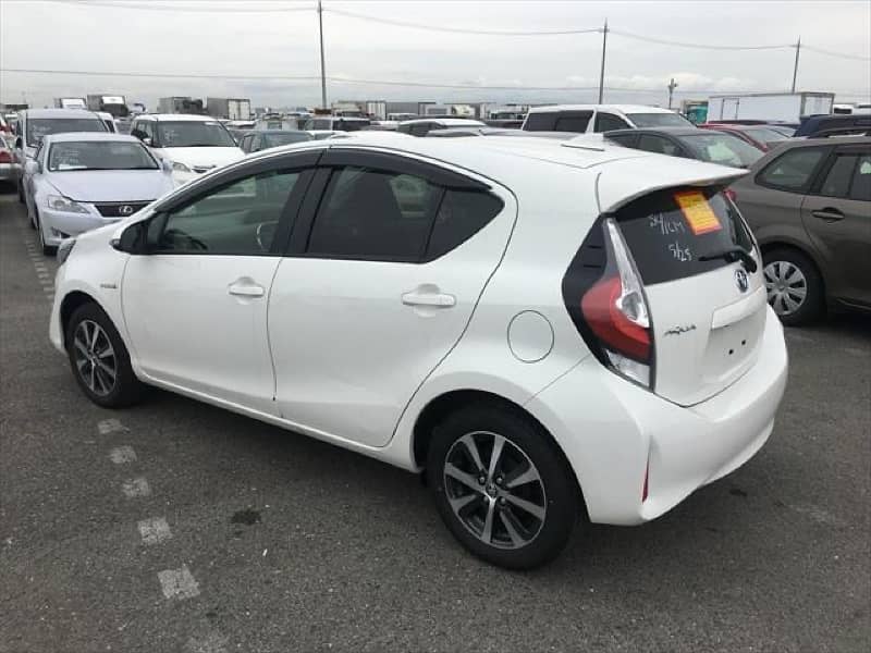 Toyota Aqua 2017 For Sale 2