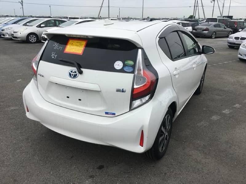 Toyota Aqua 2017 For Sale 9