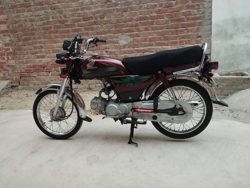 Honda CD 70 2022 model 3