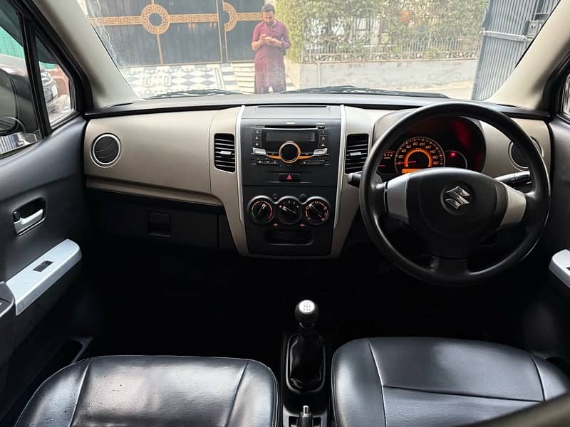 Suzuki Wagon R 2017 13