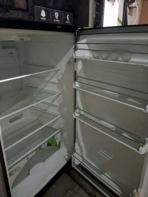 Dawlance Glass Fridge For Sale 2