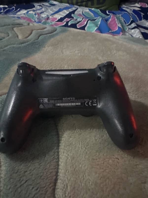 PLAYSTATION 4 ORIGINAL CONTROLLER WITHOUT A BOX 1