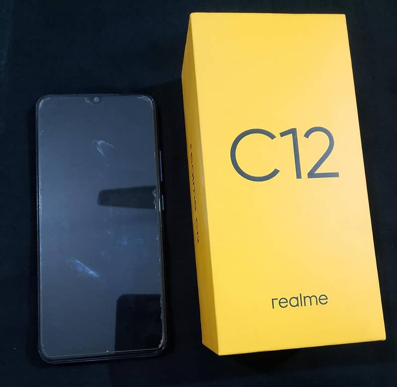 Realme C12 0