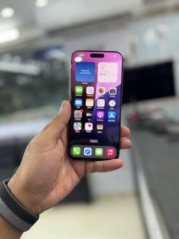 iPhone 15 Pro Max 256gb HK NON PTA 4