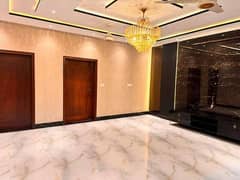 10 MARLA NON FURNISH UPER PORTION FOR RENT IN BAHRIA TOWN LAHORE