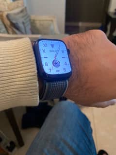 Apple Watch 8, 45mm, Black