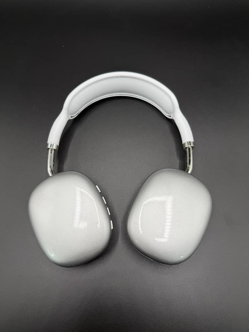 P9-headphones designed for all day comfort 2