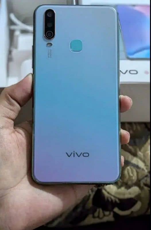 Vivo Y17 1