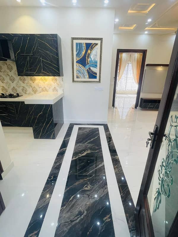 10 Marla Like A Brand New House Is Available For Rent In Jasmine Block Bahria Town Lahore 7