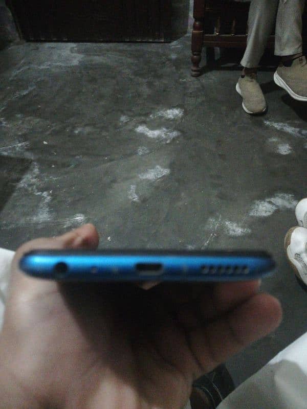 I am selling about vivo y90 3