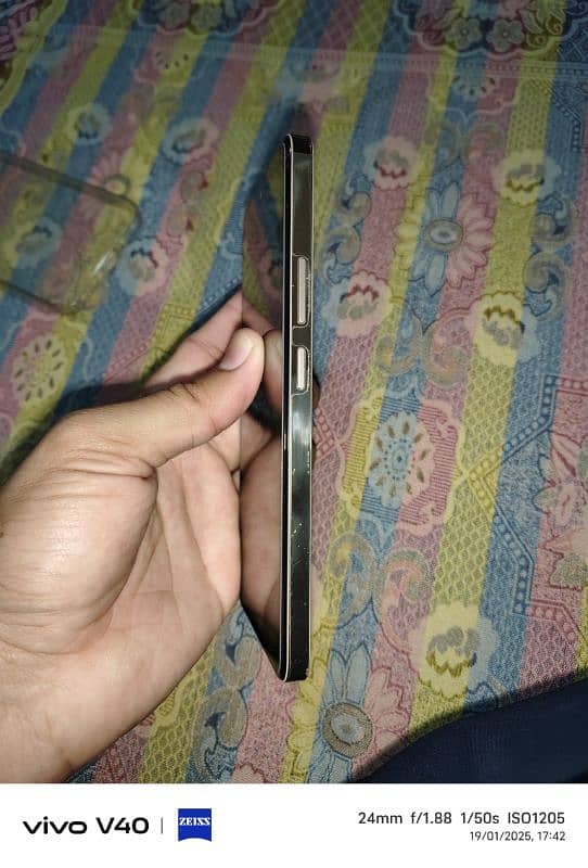 Realme 12 plus 8.256gb Complete Boxe 3