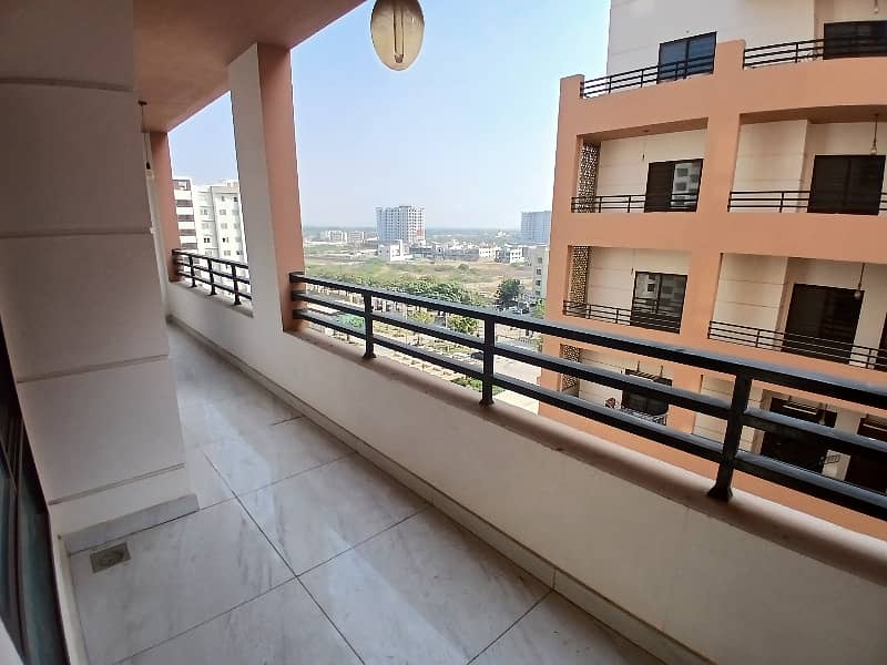 BRAND NEW LUXURY APARTMENT FOR RENT IN METROPOLIS RESIDENCY 15