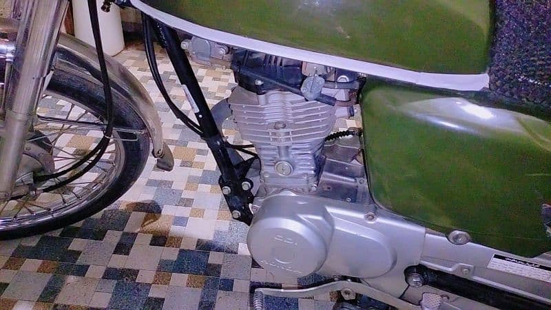 Honda CG 125 Orignal tanki tappa are available box pack 8