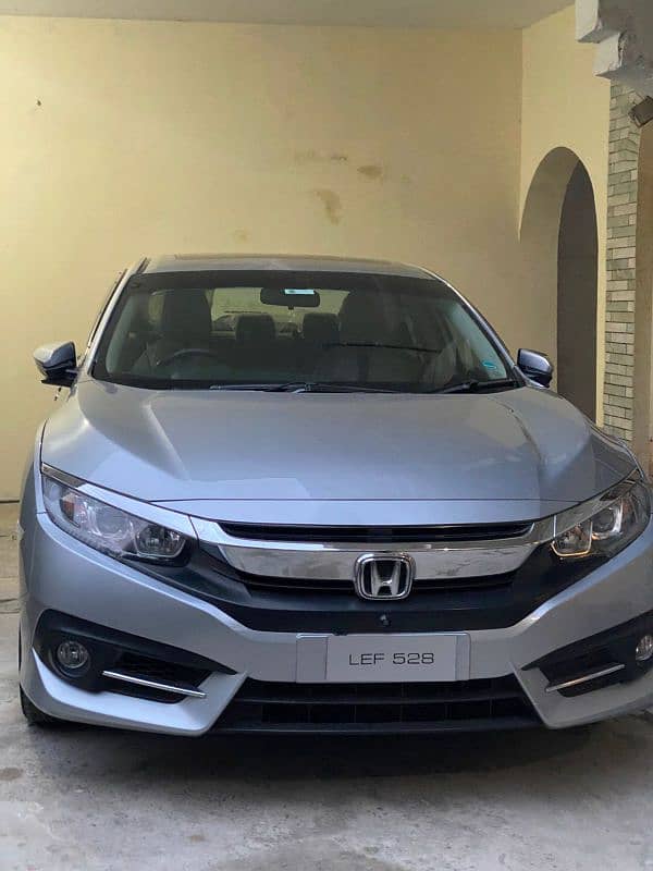 Honda Civic Oriel 2017 0