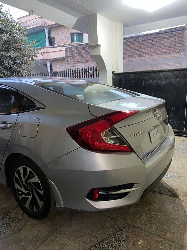 Honda Civic Oriel 2017 4