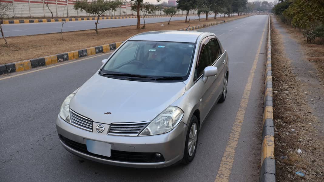 Nissan Tiida 2007 7