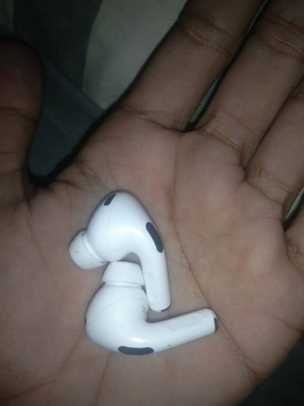 apple airpods pro 8