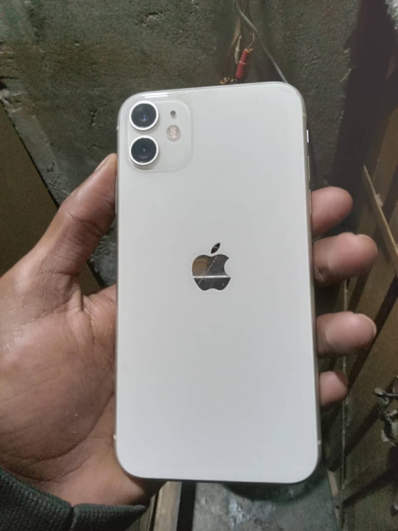 Apple iPhone 11 8