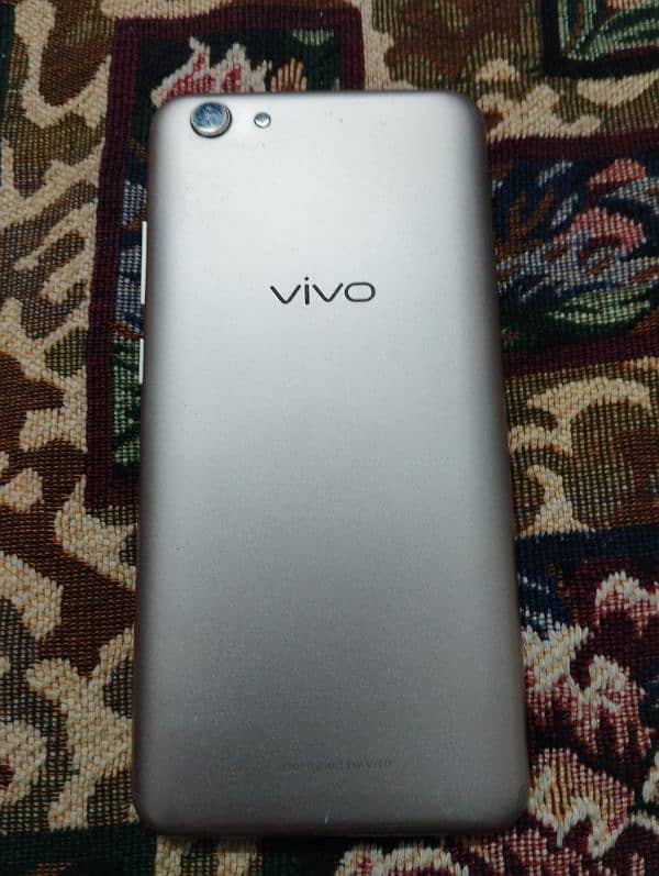 Vivo 1724 3/32 gb good n lush condition 1