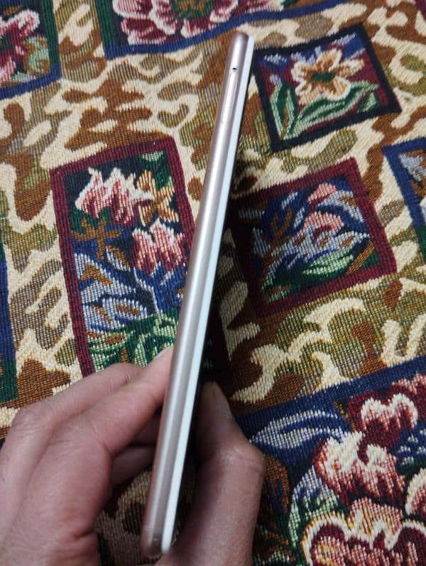 Vivo 1724 3/32 gb good n lush condition 4