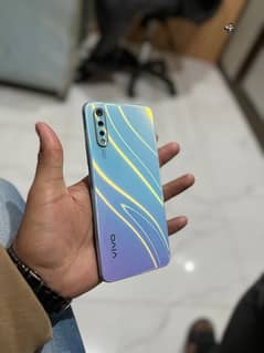 vivo S1