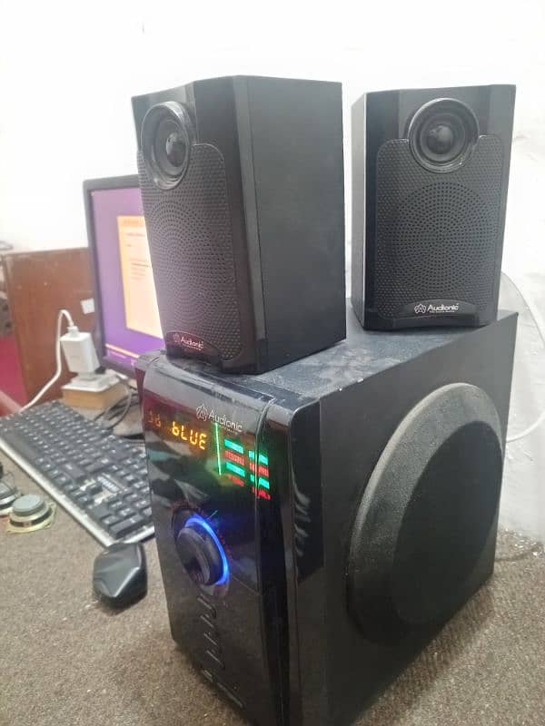 BT-Max 550 Speaker 4