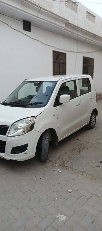 Suzuki Wagon R 2018 3