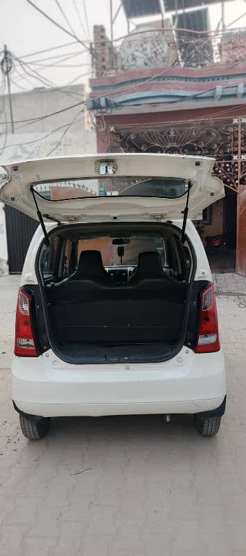 Suzuki Wagon R 2018 10