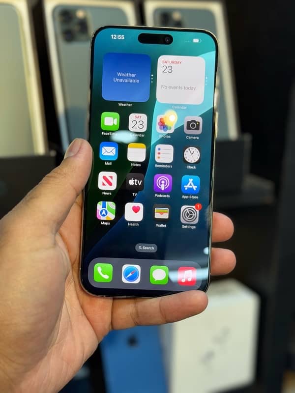 iPhone 15 Pro Max 256gb HK NON PTA 1