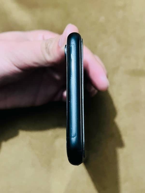 IPhone XR Non PTA up for sale 4