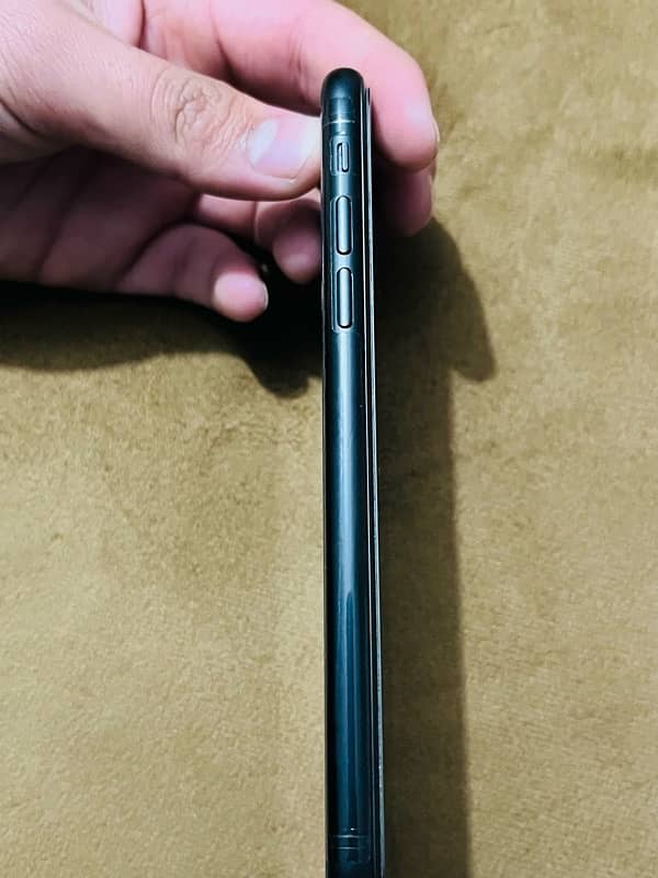 IPhone XR Non PTA up for sale 5