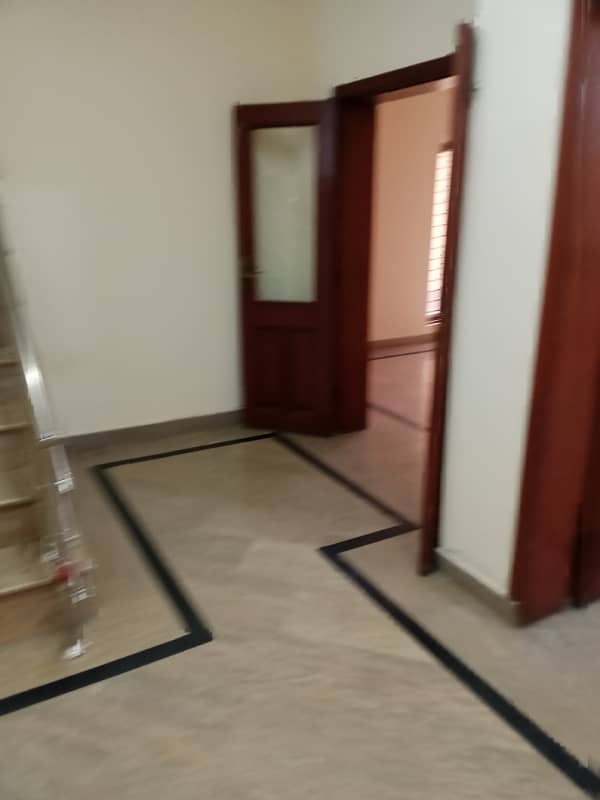 1 kanal house for rent available in NFC 1 housing society Lahore bijli Pani gas available 4