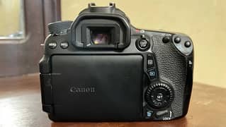 is the used canon 70d all battery and charger box and dead