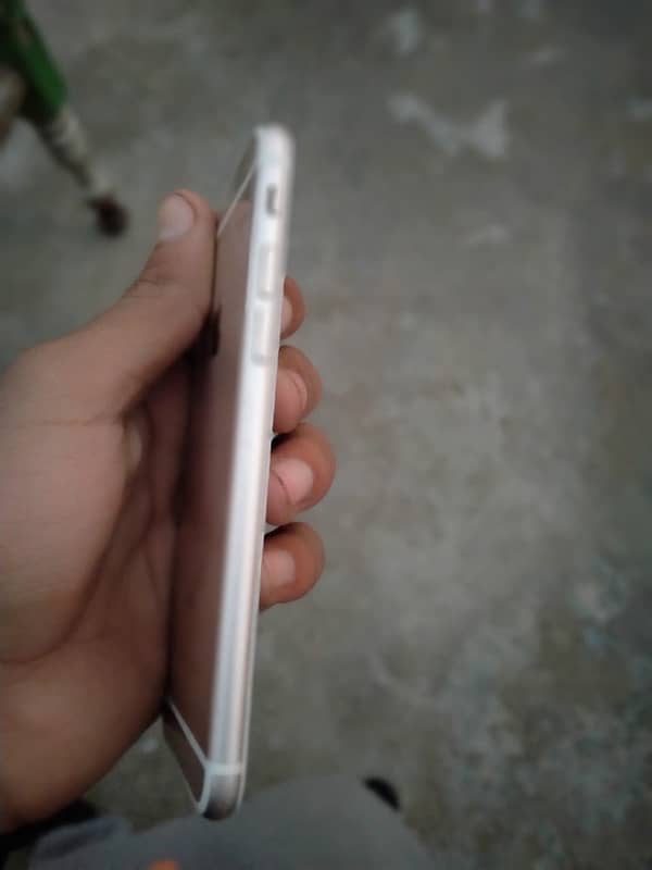 IPhone 6s 64gb PTA APROVED 6