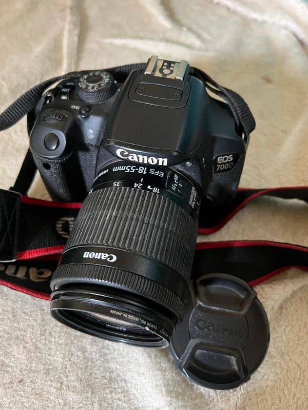 Camera DSLR Canon 700D 0