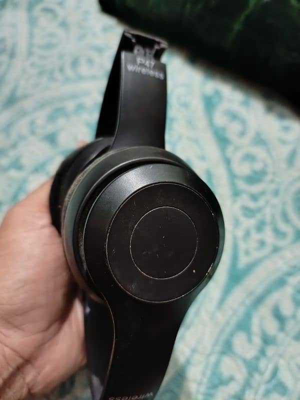 P47 Wireless HeadPhone With Awesome Sound Quality 1