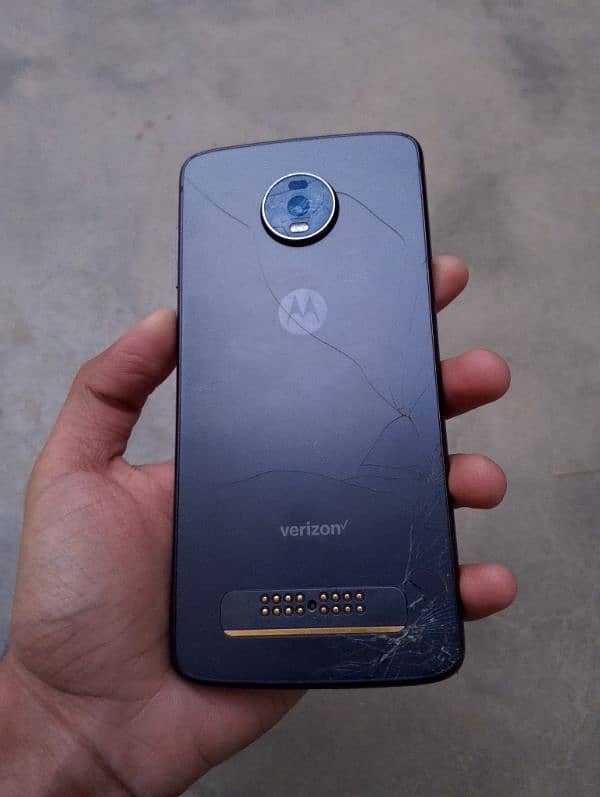 Motorola Z4 9