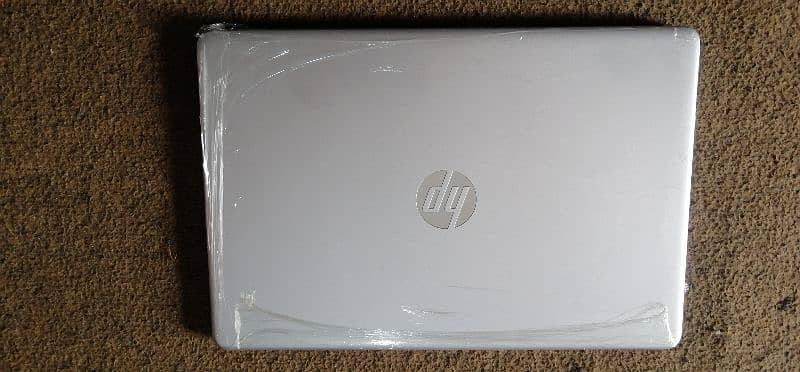 HP Laptop 15s-fq5096TU i3 12th generation 2