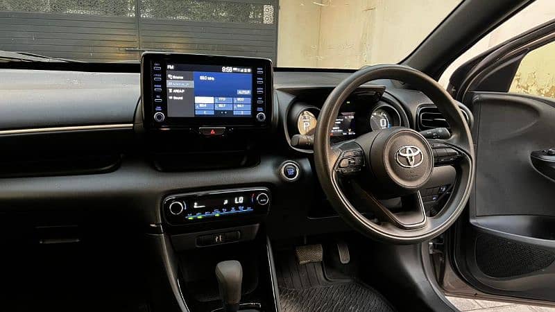 Toyota Yaris 2021 Hatchback G 13