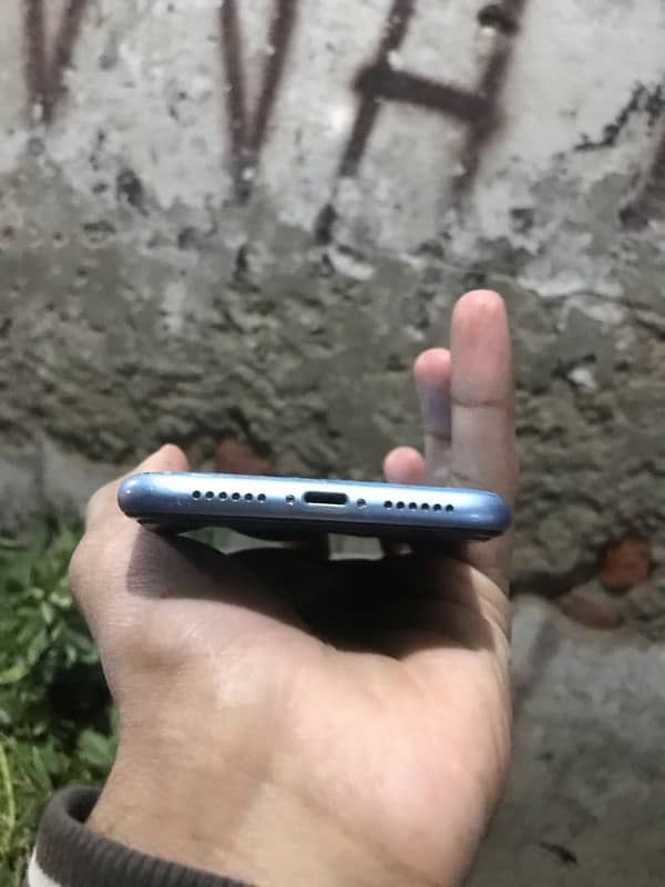 iPhone XR jv 64gb 2