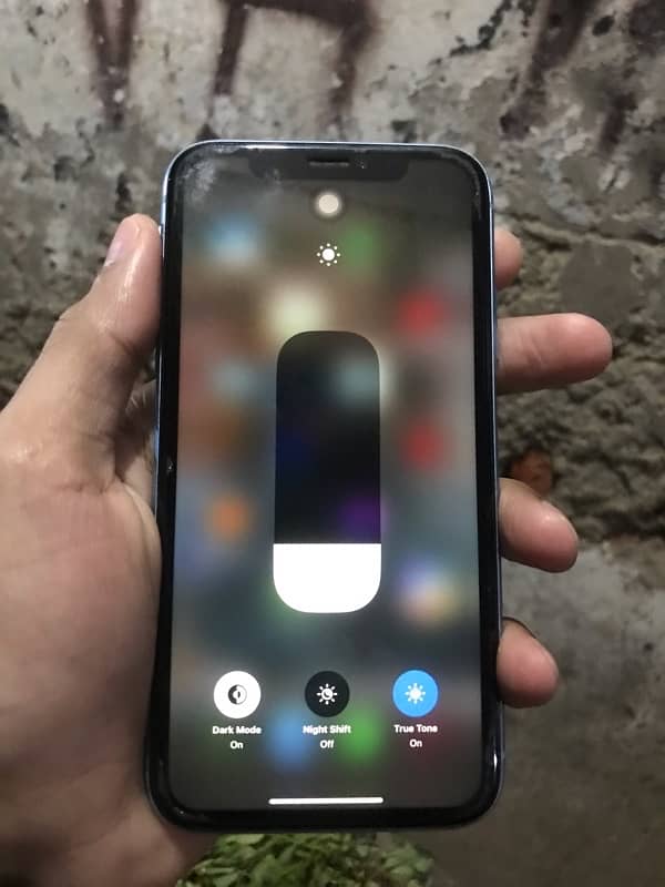 iPhone XR jv 64gb 3