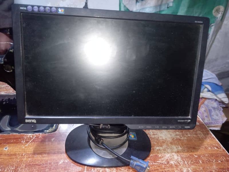 BenQ monitor LCD 15 inach far sale urgent 1